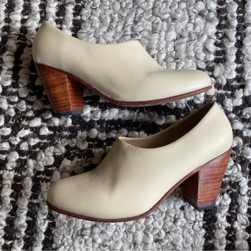 Nisolo Austin leather heeled bootie cream (bone) 8.5 EUC